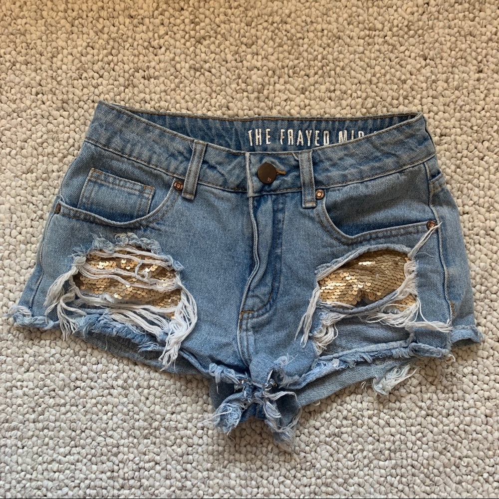 Sparkle pocket jean shorts